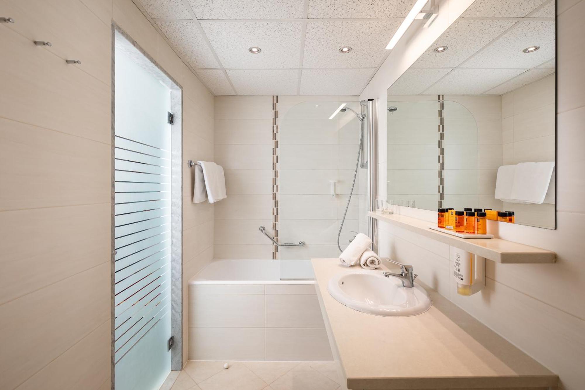 Deluxe Doppelzimmer mit Balkon und Meerblick